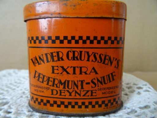 Antiek blikje Van der Cruyssens Deynze extra pepermunt-snuif